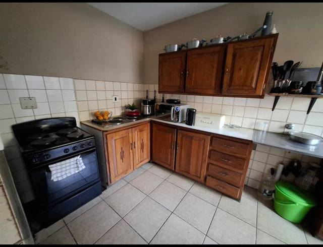 2 BEDROOM PROPERTY TO RENT IN MUCKLENEUK